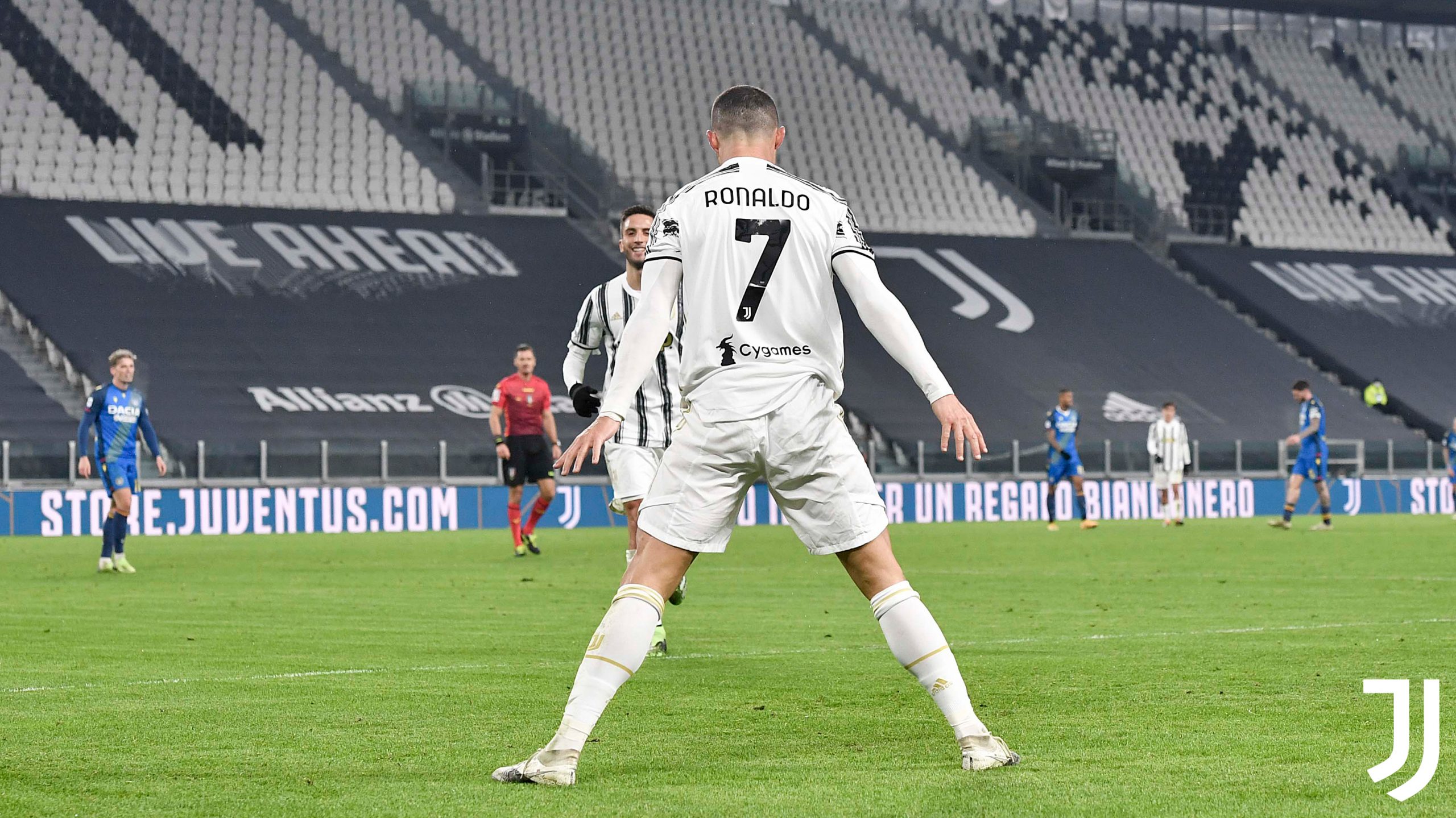 Con los dos goles que anotó para la Juventus frente a Udinese, Cristiano Ronaldo alcanzó los 758 oficiales en su carrera deportiva. Foto: @juventusfces.