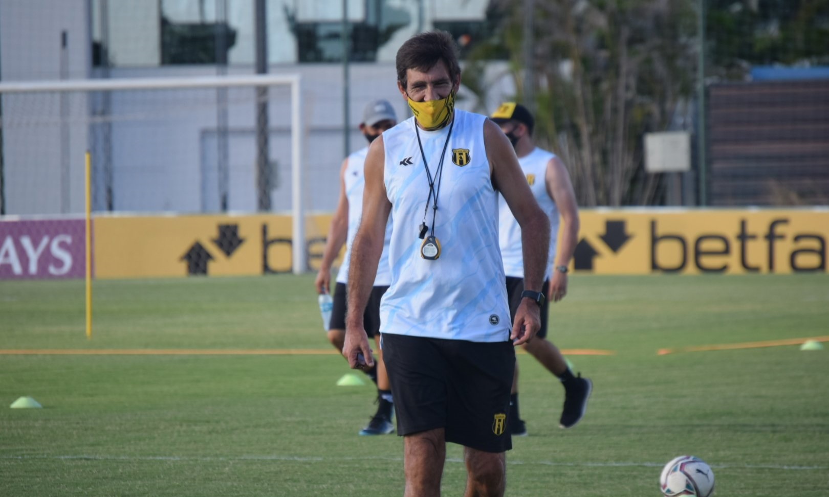 Este lunes Gustavo Costas comunicó su renuncia al Departamento de Fútbol de Guaraní, que intentará convencerlo de quedarse. Foto: @ClubGuarani.