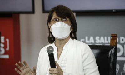 Pilar Mazzeti en conferencia de prensa. Foto: El Comercio.