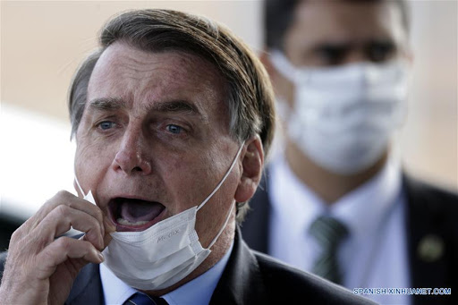 El presidente brasileño Jair Bolsonaro de nuevo en la mira por la emergencia sanitaria por la pandemia de coronavirus. Foto: Archivo