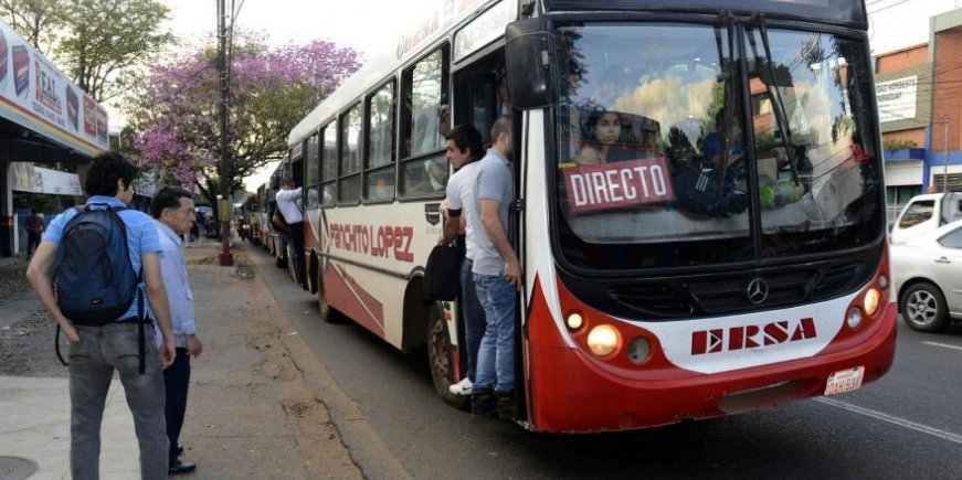 Autobús en hora pico. Foto: Megacadena