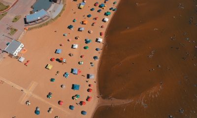 Las "burbujas sociales" de las playas encarnacenas, ahora en una plataforma web. Foto: Archivo