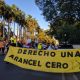 Varios movimientos estudiantiles coincidieron este martes frente a Mburuvicha Róga contra la reglamentación de la Ley de Arancel Cero de Mario Abdo Benítez. Foto: SDN