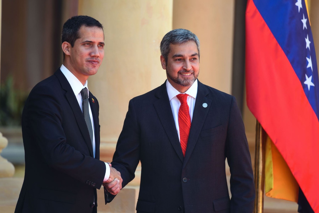 La negociación secreta del gobierno de Mario Abdo Benítez con el político venezolano Juan Guaidó devino en un escándalo político. Foto: Presidencia