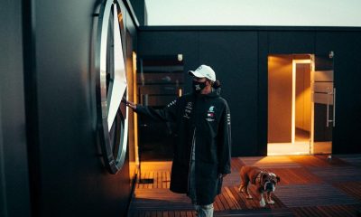 El británico pide 40 millones de euros por temporada, un contrato 4 años, una prima del 10% de los ingresos y un automóvil. Foto: @lewishamilton.