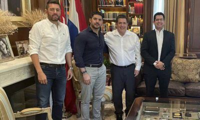 La foto que oficializó este martes el respaldo de HC a la pre-candidatura de Oscar Rodríguez para la intendencia de Asunción. Foto: Twitter