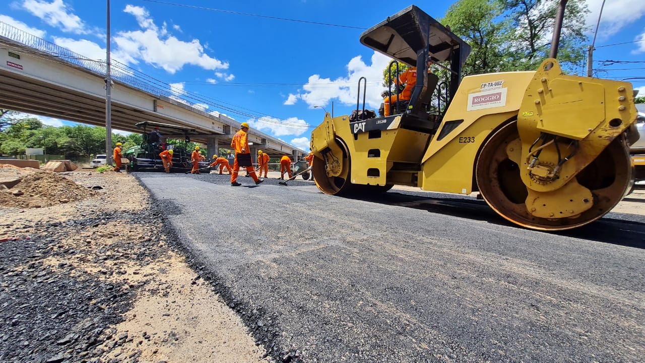 Las tareas se llevan a cabo a la altura del acceso principal del Jardín Botánico y en la intersección de las avenidas Sacramento y Primer Presidente. Foto: Gentileza.