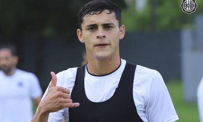 Ramón Sosa está listo para debutar con la franja negra, cuando este domingo Olimpia enfrente a Libertad en el Manuel Ferreira. Foto: @elClubOlimpia.