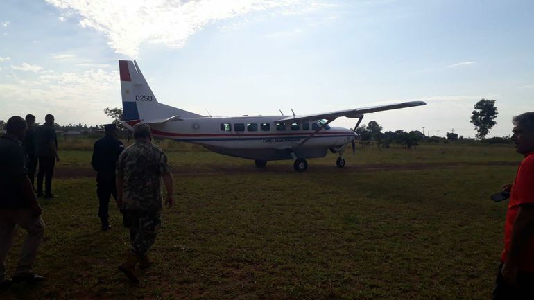 El avión de la Fuerza Aérea Paraguaya que el vicepresidente Hugo Velázquez usa para hacer proselitismo. Foto: Twitter