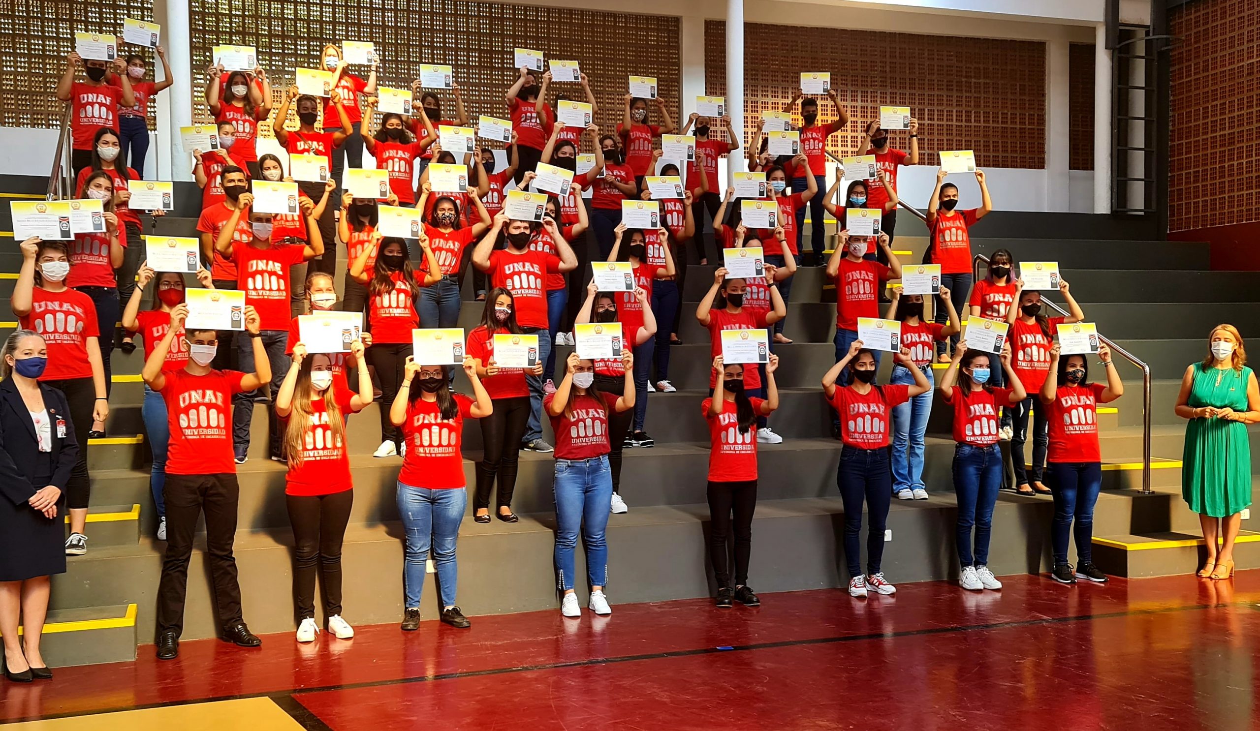 Las becas universitarias a estudiantes de todo Itapúa para cursar sus carreras en el 2021. Foto: Gentileza