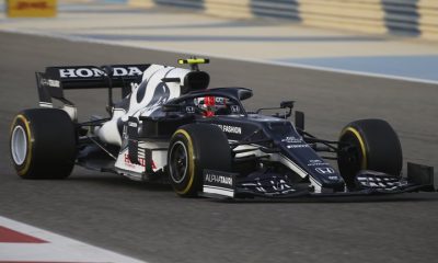 Pierre Gasly al mando del flamante AlphaTauri durante las pruebas de este año. Foto: Infobae.