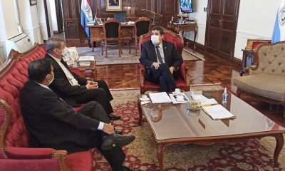 El vicepresidente recibió al obispo Edmundo Valenzuela. Foto: Vicepresidencia