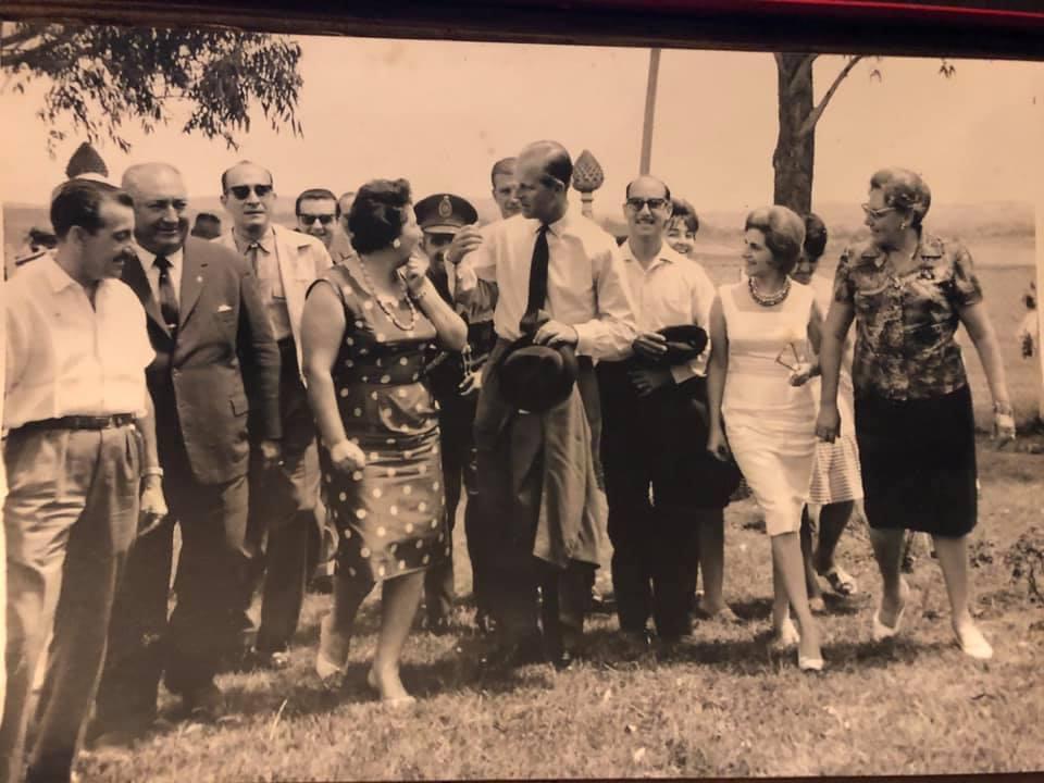 El entonces Duque de Edimburgo visitó Paraguay en 1962. Foto: Familia Rolón.