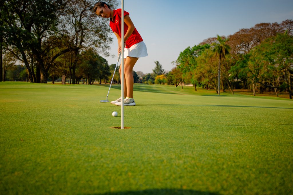 El campo de golf, disponible con un cargo adicional. Foto: La piscina de Veranda, lista para ser disfrutada. Foto: Destino Yacht, estadía completa, ofrece el lujo de tener espacio. Foto: Gentileza Resort Yacht y Golf Club Paraguayo