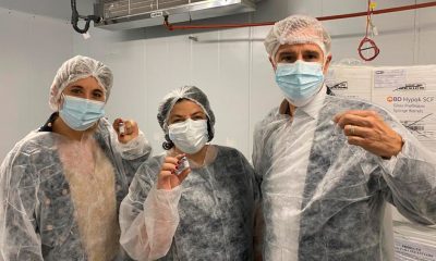 La ministra Vizzotti junto a los directivos de Laboratorios Richmond presentaron la primer producción de la vacuna Sputnik V en nuestro país.Foto: Télam.