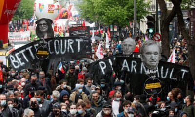 Miles de personas en las calles de París (REUTERS/Gonzalo Fuentes).