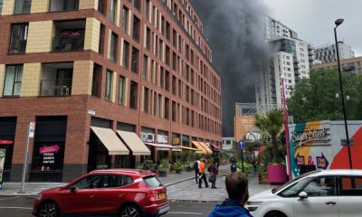 Incendio en la estación de ferrocarril en Londres.