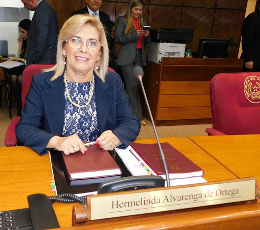 Senadora Hermalinda Alvarenga. (Foto: Gentileza)