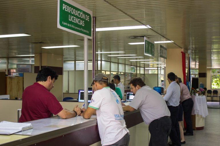 La Municipalidad de Asunción recuerda que el 31de mayo vencen las lincencias de conducir. Foto: Archivo.