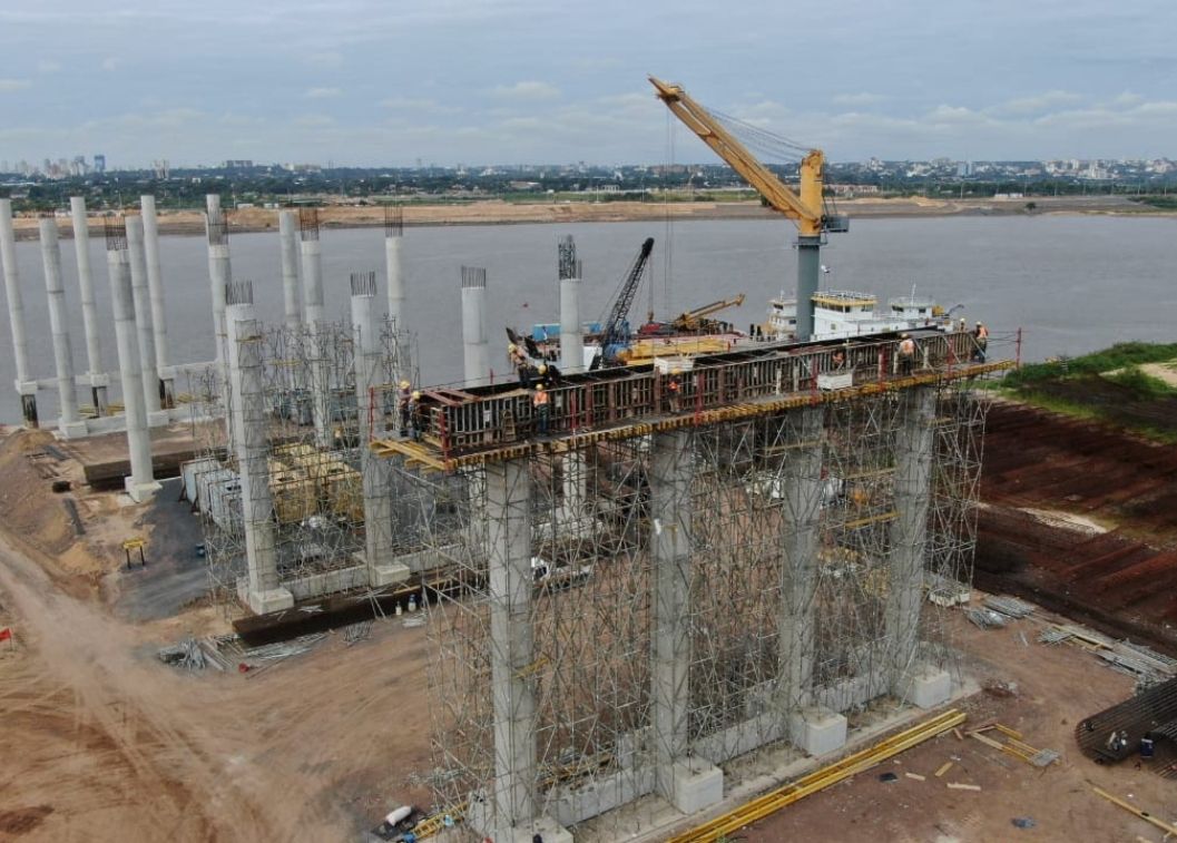 La nueva infraestructura vial incluye un tramo de viaducto, para proteger el hábitat del lecho del río. Foto: Gentileza.