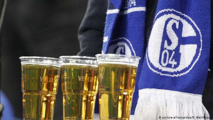 Cerveza y fútbol no van de la mano para todos. Foto: Referencia.