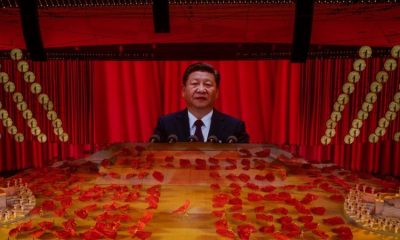 El presidente de China, Xi Jinping, advirtió el jueves que las potencias extranjeras "recibirán un golpe en la cabeza" si intentan intimidar o influir en el país. Foto: Getty.