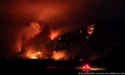 Más de 3.000 bomberos luchan actualmente contra los incendios en toda la provincia. Foto: Picture Aliance.