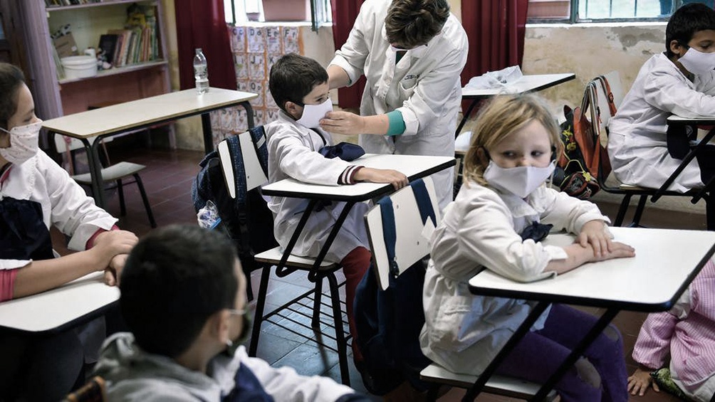 En Uruguay los estidiantes vuelven todos a las aulas desde el 2 de agosto. Foto: Télam.