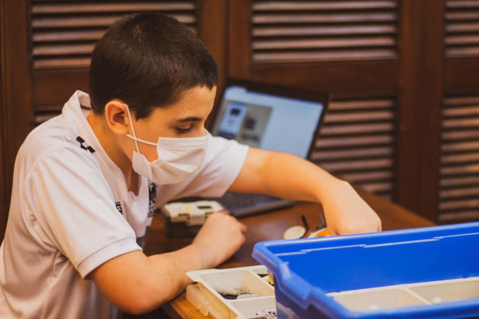 Espacios de Ser abrió sus puertas hace más de 12 años trayendo la robótica educativa en Paraguay. Foto: Gentileza