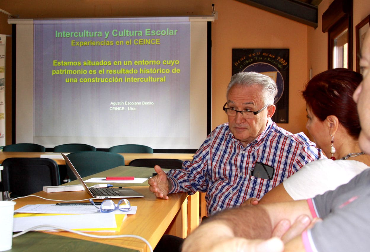 Agustín Escolano Benito en el Centro Internacional de la Cultura Escolar (CEINCE). Cortesía 