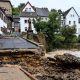 En el oeste de Alemania había ríos desbordados, árboles arrancados, carreteras y casas inundadas. Foto: elcorreo.com