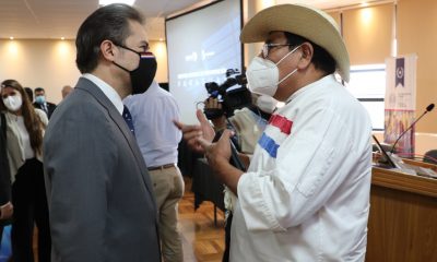 Ministro Luis Castiglioni y Don Benjamín Benítez, de Asado Beníte. Foto: Gentileza