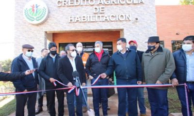 El el momento de la inauguración. (Foto Presidencia).