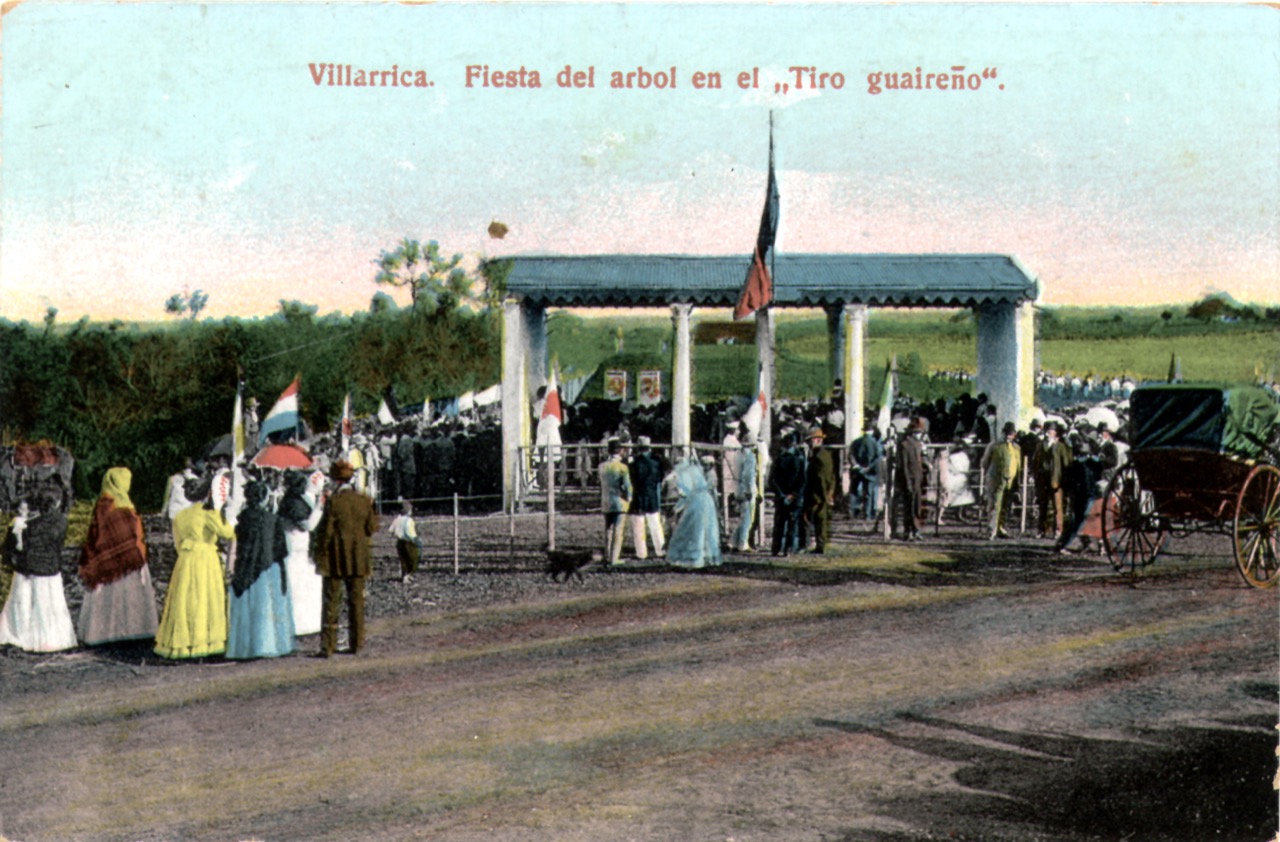 La "fiesta del árbol" en Villarrica. Archivo