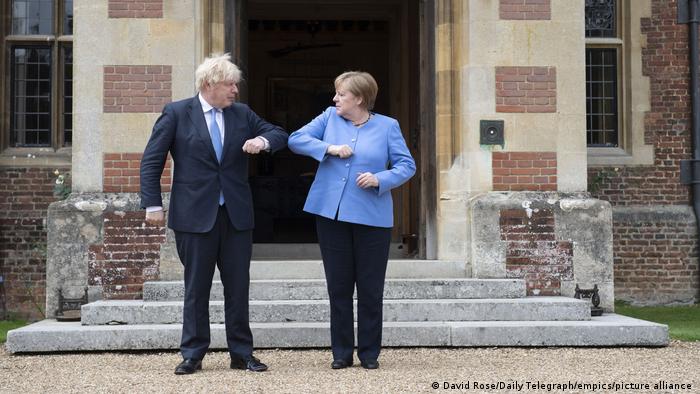 Merkel y Johnson informaron que habrá "encuentros intergubernamentales anuales”. Foto: DW.