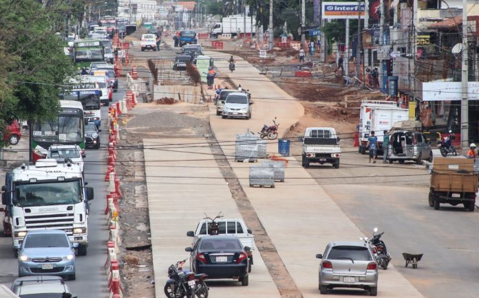 Vista de la zona de obras del metrobús durante su ejecución. Foto Agencia IP.