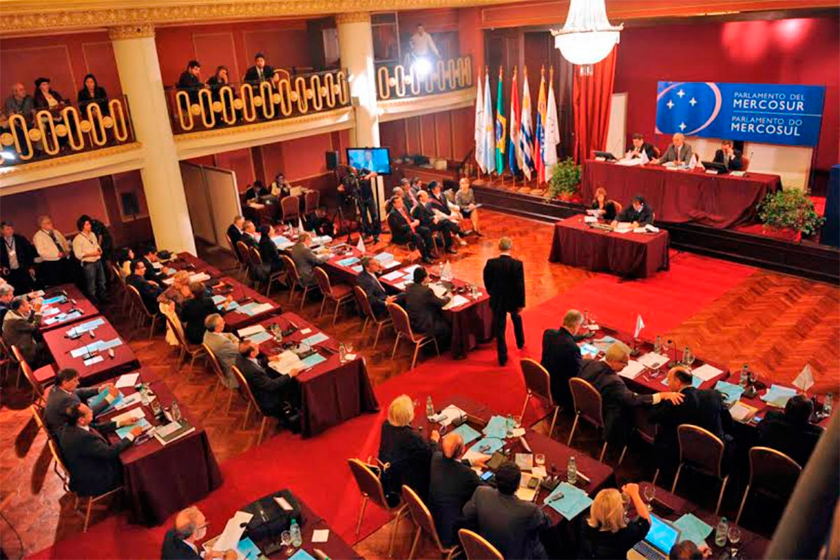 Sesión del Parlamento del Mercosur. Foto: lanacion.com.ar