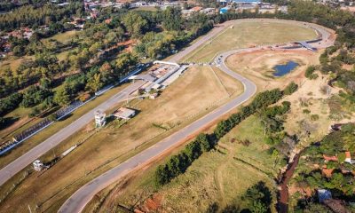 Vista aérea del mega vacunatorio del Autódromo Rubén Dumot. Foto: Ministerio de Salud.