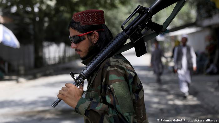 Soldado del Talibán en Kabul. Foto: Picture Aliance.