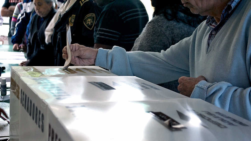 Es el primer plebiscito que se realiza según los cauces establecidos por la Constitución y el resultado será vinculante si al menos el 40% del padrón acude a las urnas. Foto: Télam.