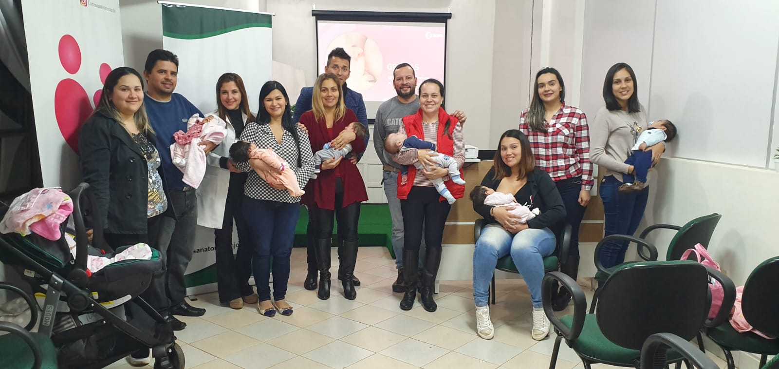 Corazón de mamá, talleres de puericultura. Foto: Gentileza.