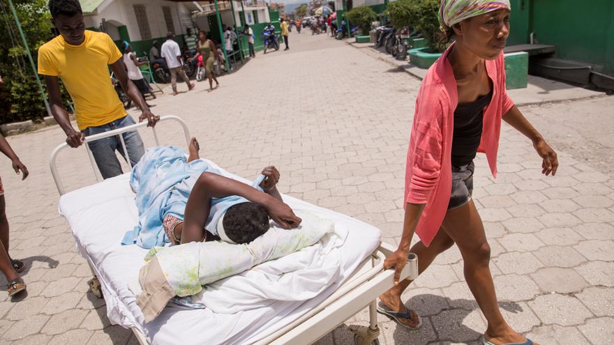 Hospitales de Haití están saturados. Foto: Agencias.