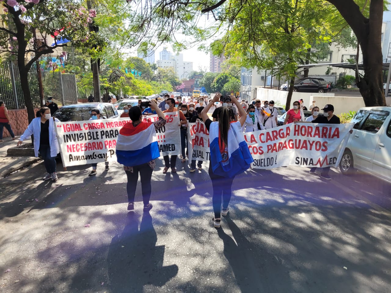 Médicos se preparan para una nueva movilización. (Gentileza).