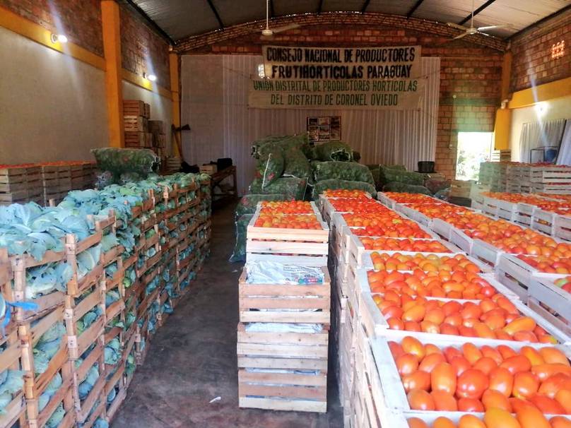 Productores frutihortícolas piden más acción contra el contrabando. (Foto Radio Ñanduti).. (Foto Radio Ñanduti).