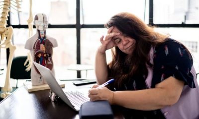 Millones de trabajadores que ahora están en conflicto con sus profesiones se encuentran en situaciones difíciles. Foto: Getty.