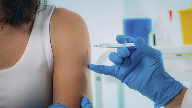 A lo largo de las campañas de vacunación, los análisis han ido mostrando la alta efectividad de las vacunas. Foto: Getty.