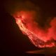 La lava del volcán de La Palma llegando al mar. Foto: EPA.