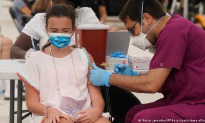 La vacuna pediátrica de Pfizer/BioNTech contra el COVID-19 es "segura" y "tolerada" por los niños de 5 a 11 años, anuncian sus laboratorios. Foto: Picture Aliance.