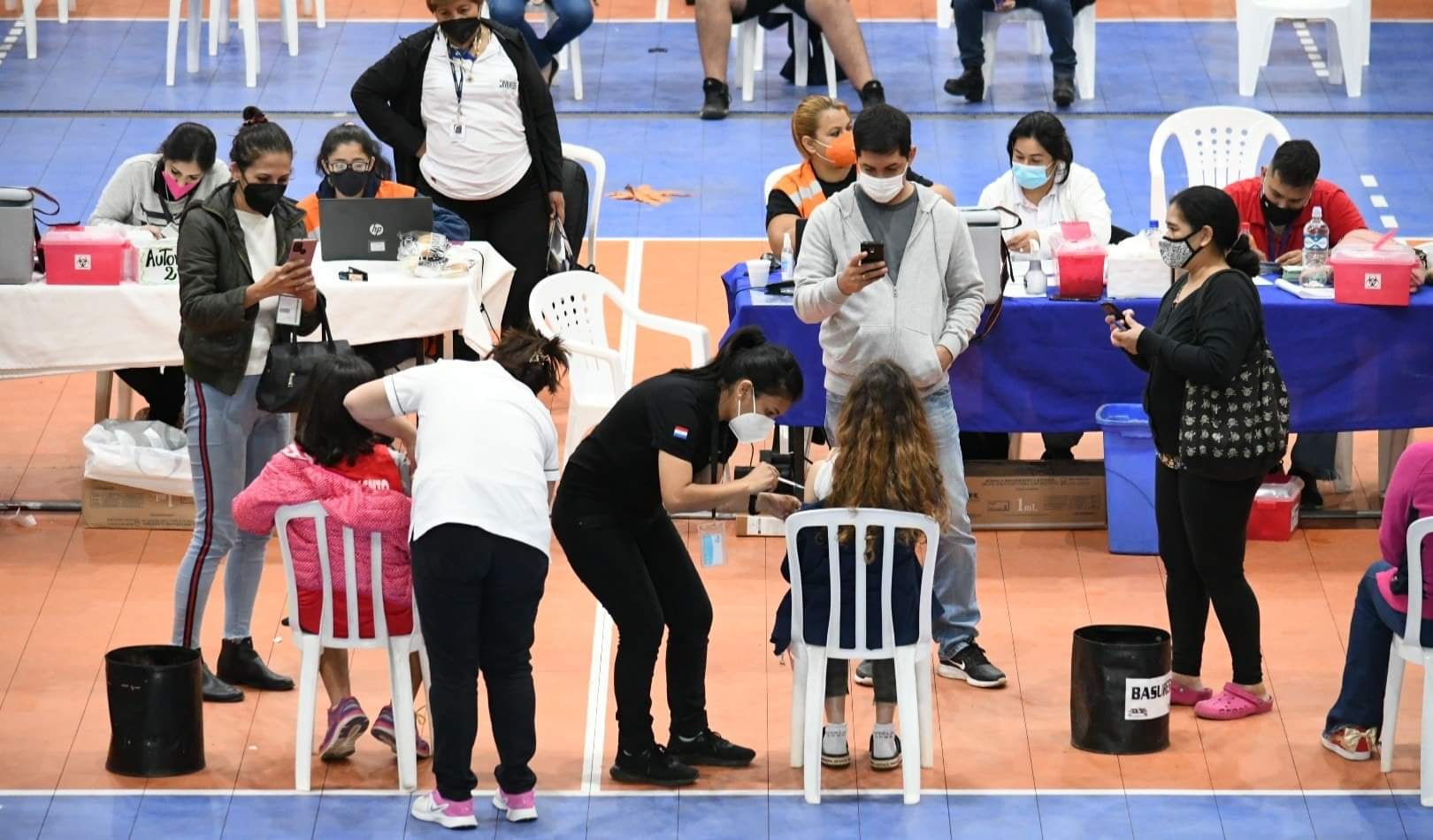 La jornada de vacunación para los adolescentes se extenderá hasta las 17 horas. (Foto: Ministerio de Salud)