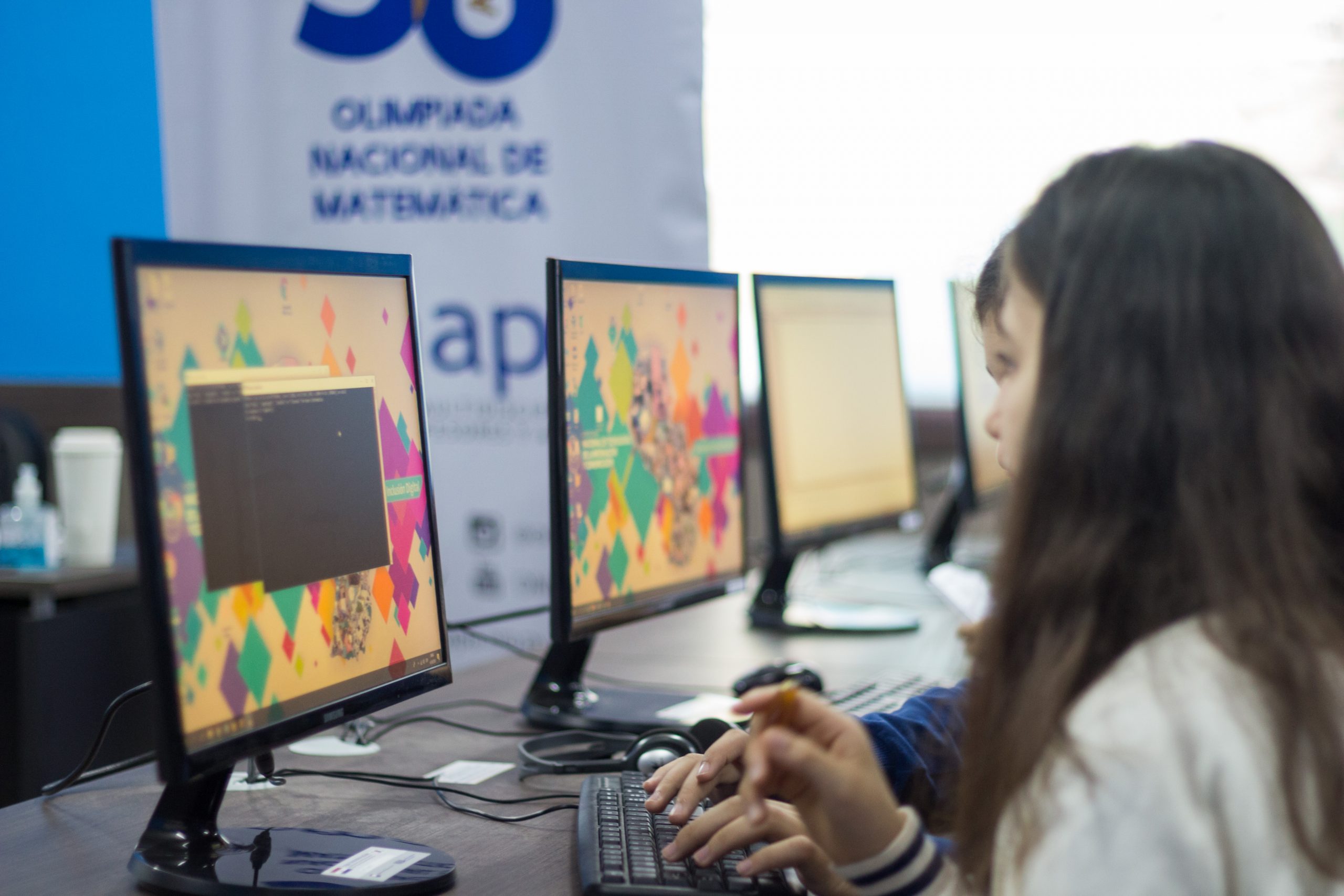 La Olimpiada Nacional de Matemática es la fiesta académica más grande del país donde compiten en simultáneo, estudiantes de los 17 departamentos y la Capital. Foto: Gentileza.